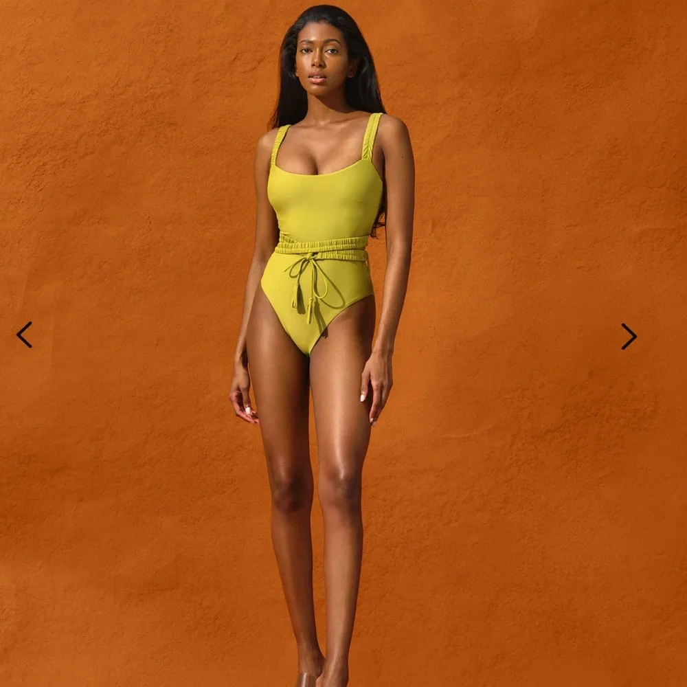 One-piece wasabi swimsuit - Picture 2 of 7